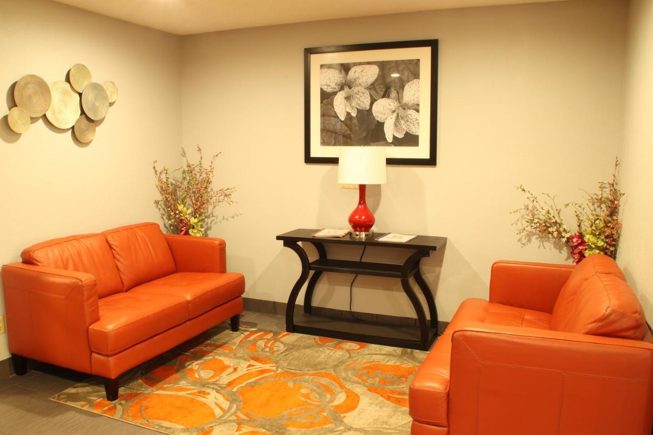 Days Inn By Wyndham Black River Falls - Access To Atv Trail Екстериор снимка
