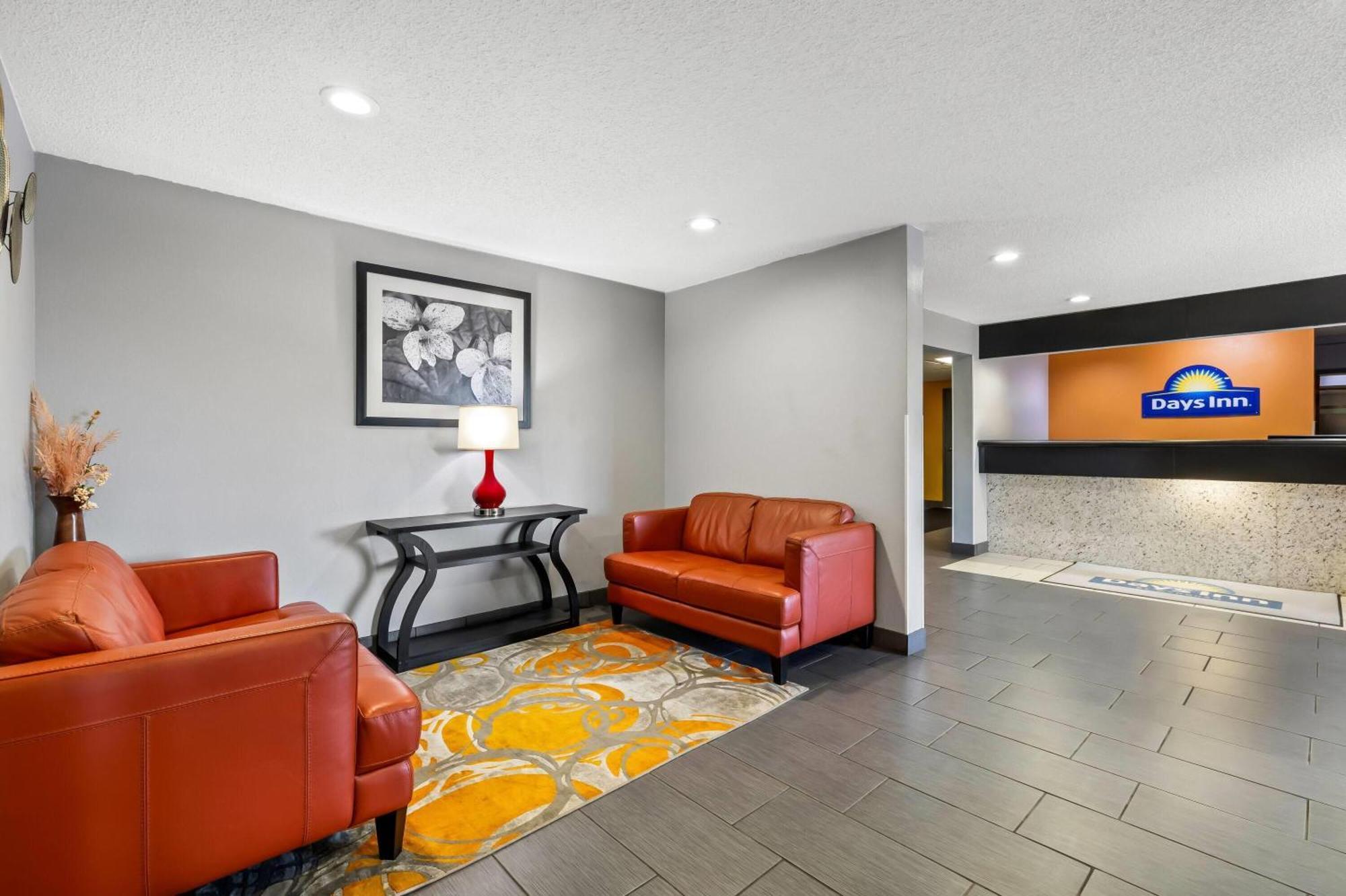 Days Inn By Wyndham Black River Falls - Access To Atv Trail Екстериор снимка